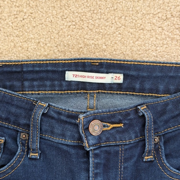 Levi’s Women’s 721 High Rise Skinny Jeans Waist 26 Inseam 27 - Picture 3 of 8